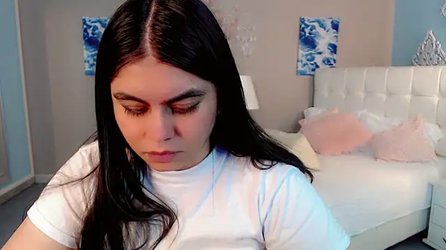 _Maddison_Ivanova_'s Live XXX Chat