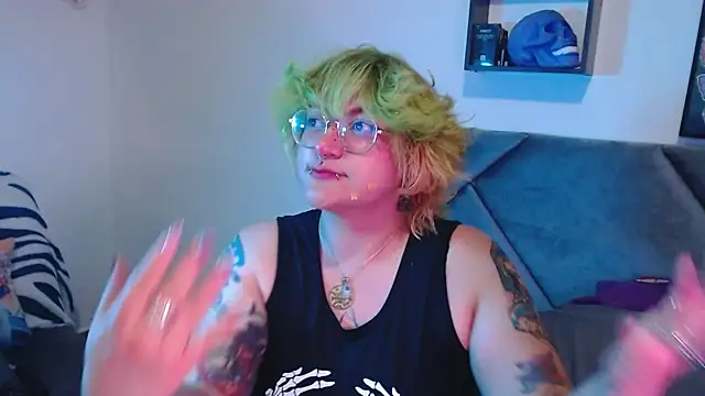 XxGreenGoodxX's Live XXX Chat