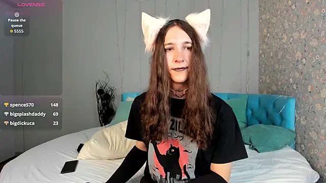 SilverMuse Chat XXX in diretta