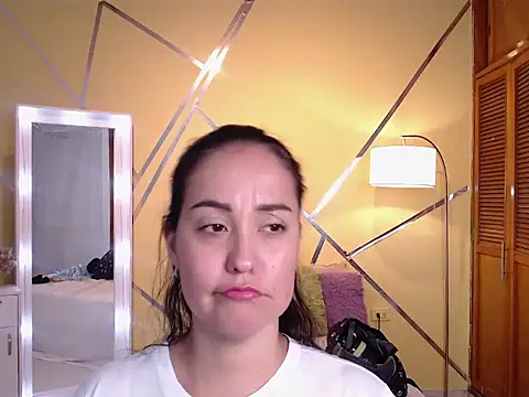 shirleyrojas' Live XXX Chat