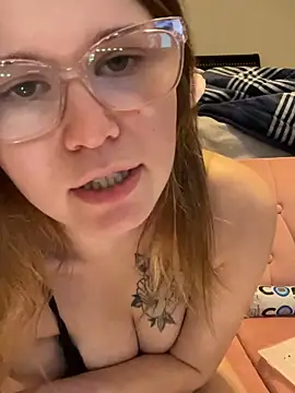 Chat XXX en directo de Riley_ray69