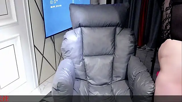 XIAOJIEBB-2025 – Live XXX-chat