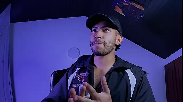 Chatroom XXX en direct de 3v1l