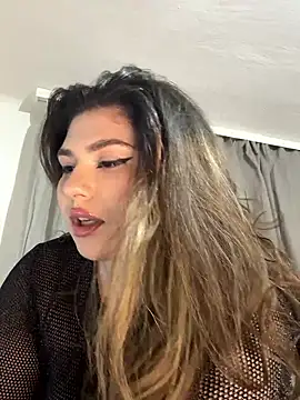 IvyDesire's Live XXX Chat