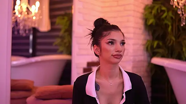 NyssaSky's Live XXX Chat