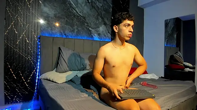 Chat XXX ao vivo de hot_summer_boy_