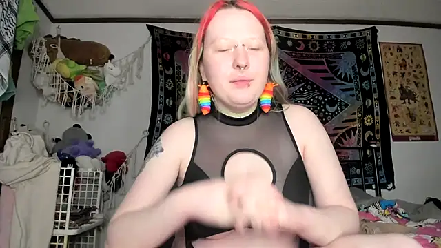 LoriCritter's Live XXX Chat