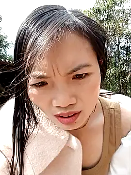 ngan-cute live XXX chat