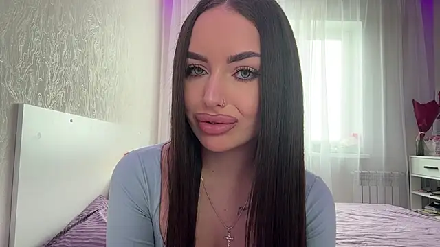 QueenGelik Show in webcam