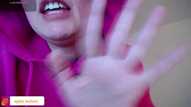 NewAgatha_Bolton's Live XXX Chat