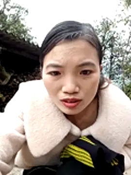 ngan-cute Chat XXX in diretta