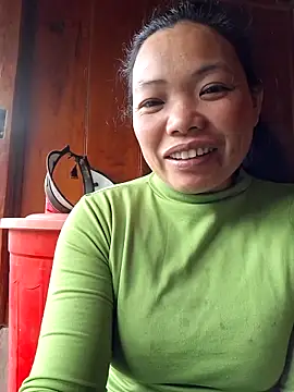 miomio-12 Chat XXX in diretta