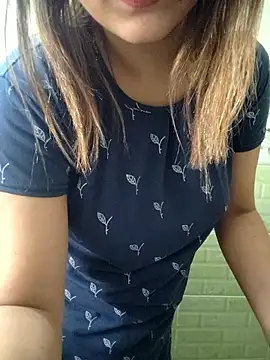 Tanha18 Chat XXX live