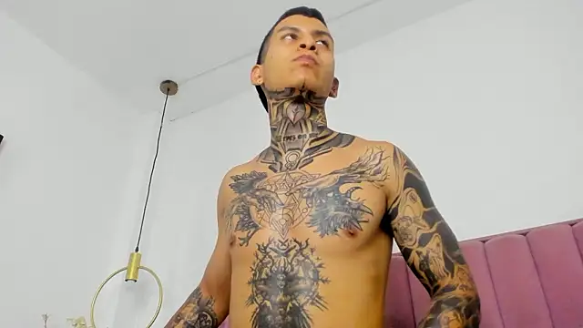 Andrew_sanders68 Chat XXX in diretta