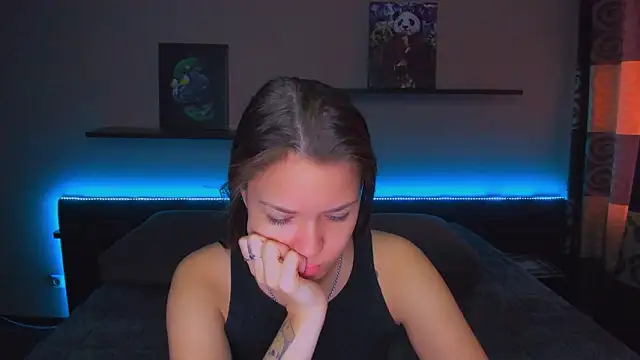 AlexaBarkley élő XXX-chatje