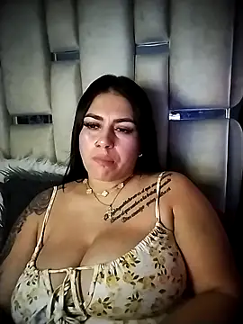 chelaqueen_: онлайн-секс-чат