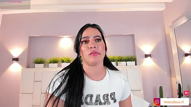 HelenaRoos' Live XXX Chat