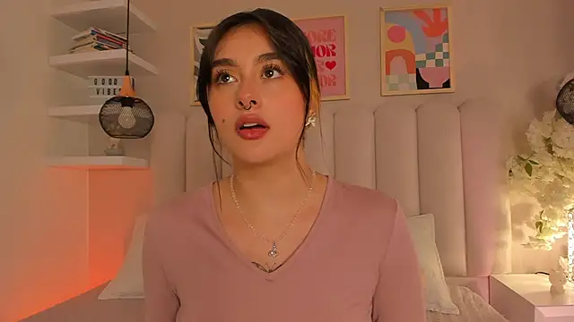 cute__cherry_'s Live XXX Chat