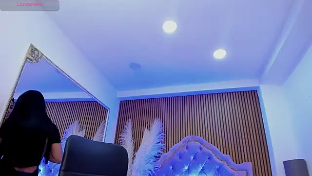 SelenaStonne Chat XXX live