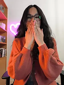 Chat +18 de Naughty-Jessie ao vivo