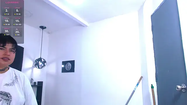 Онлайн чат XXX Mels_