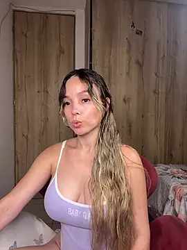 Chat +18 de nakary00 ao vivo