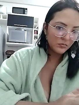 AuroraChest's Live XXX Chat