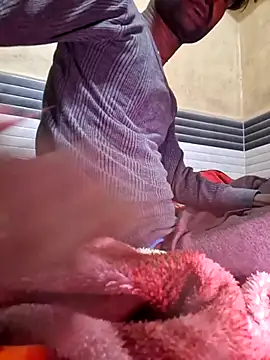 Hot_desi_man12: онлайн-секс-чат