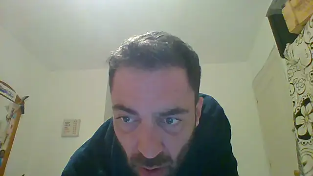 calienteatope Chat XXX in diretta