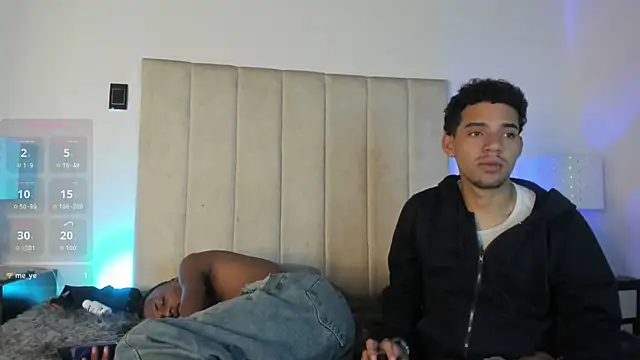 แชท XXX สดของ Suckdream1