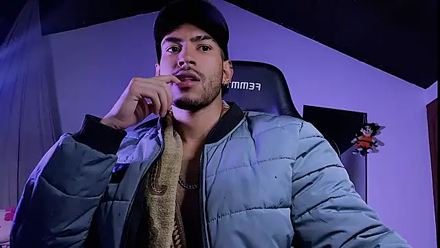 Онлайн чат XXX 3v1l