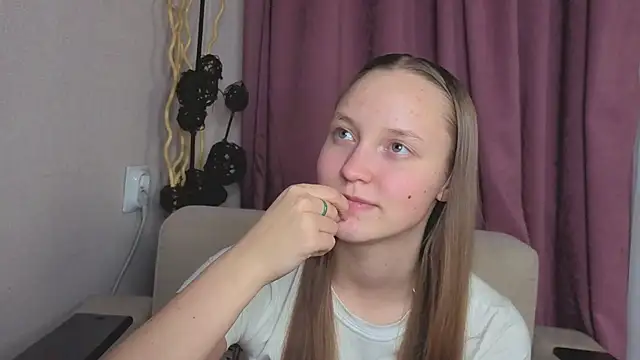 Chat +18 de BibiStapler ao vivo