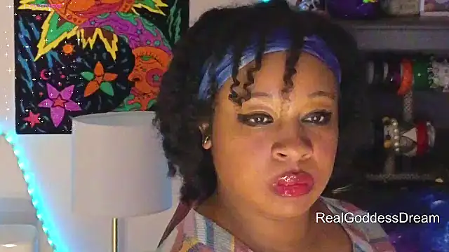 realgoddessdream's Live XXX Chat