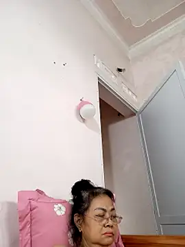 Hotestlove: απευθείας συνομιλία ΧΧΧ