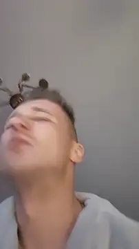 Show modela MathhewKingNikos na web-kameri