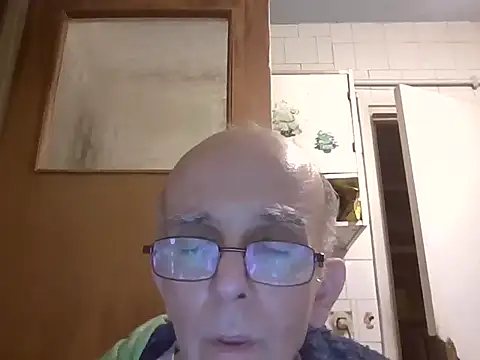 Chat +18 de mariusica1@xh ao vivo