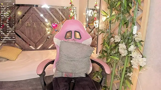 Chat +18 de Nanachi_Cook ao vivo