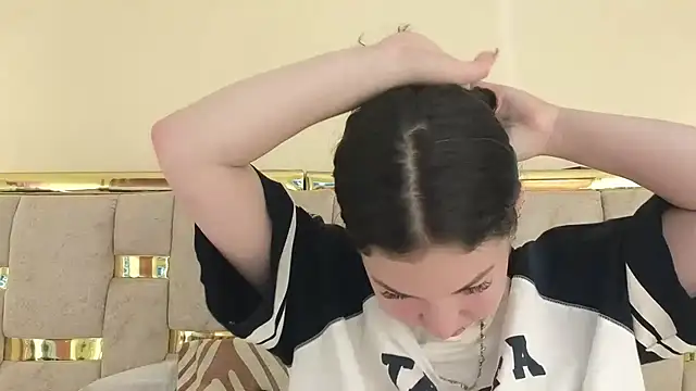 Онлайн чат XXX lilimini032