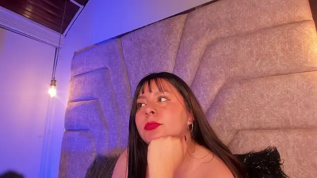 EmaJames25 Live XXX-Chat