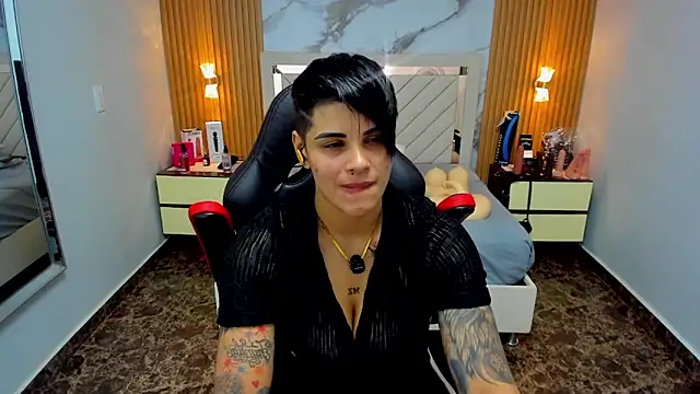 KAROLLJONES1's Live XXX Chat