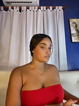 Chat XXX en directo de PeachRyder