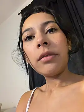 Paula-montes- Live XXX-Chat