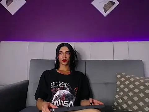 MEGHAN-QUEEN Adlı Modelin Web Kamerası Şovu