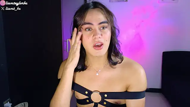 Liam_Taylor Adlı Modelin Web Kamerası Şovu