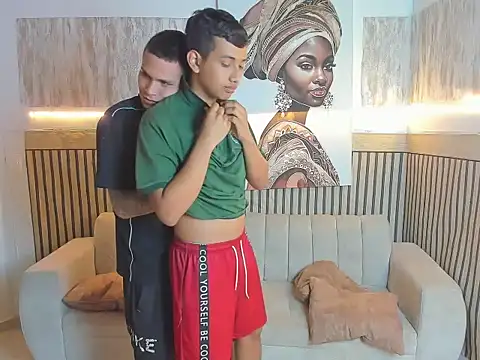 friendslikeplay Adlı Modelin Canlı XXX Sohbeti