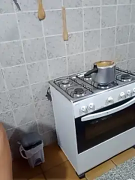 Chat +18 de Millyhsantos ao vivo