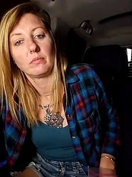 Chat XXX en directo de SheIsSomething