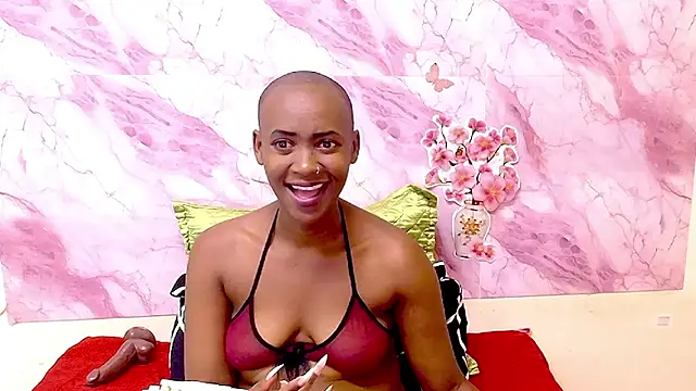 EbonyOlive69 élő XXX-chatje