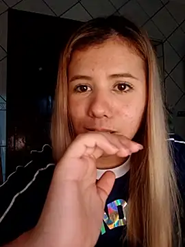 alice_alves' Live XXX Chat