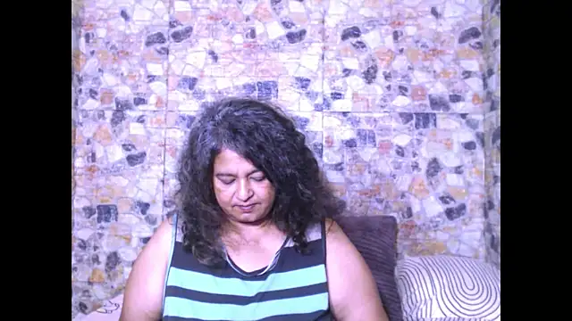 indianstar75's Live XXX Chat